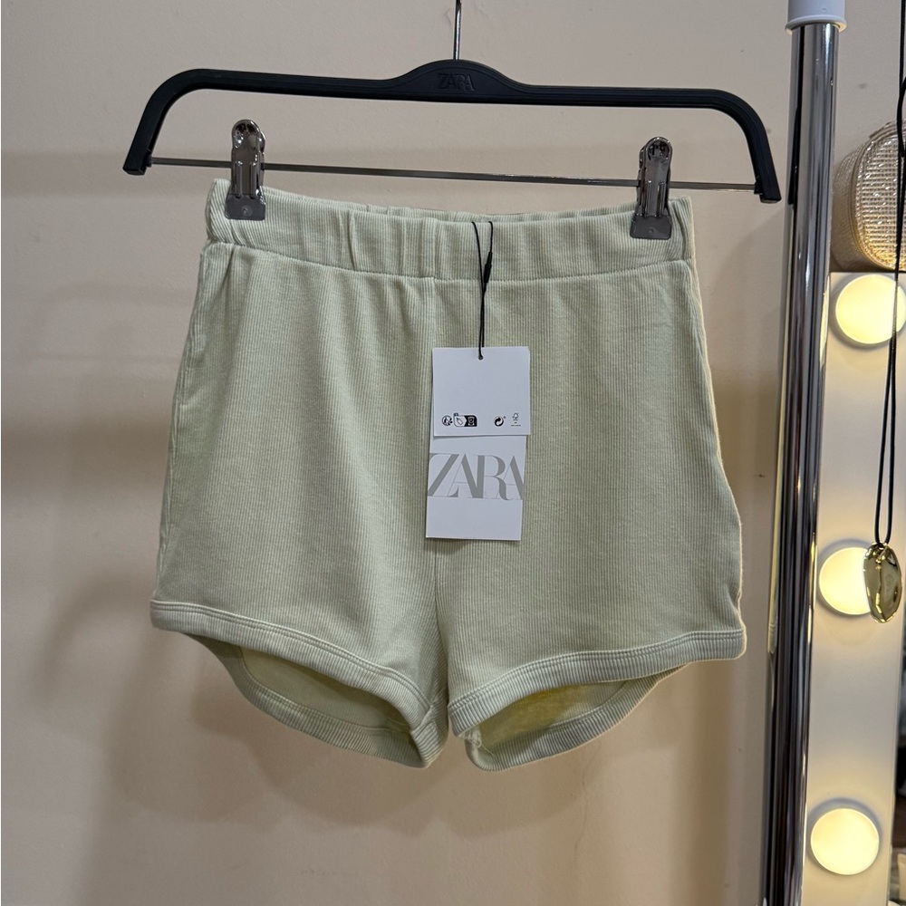 ZARA Ribbed Knit Shorts Light Green Size M NWT